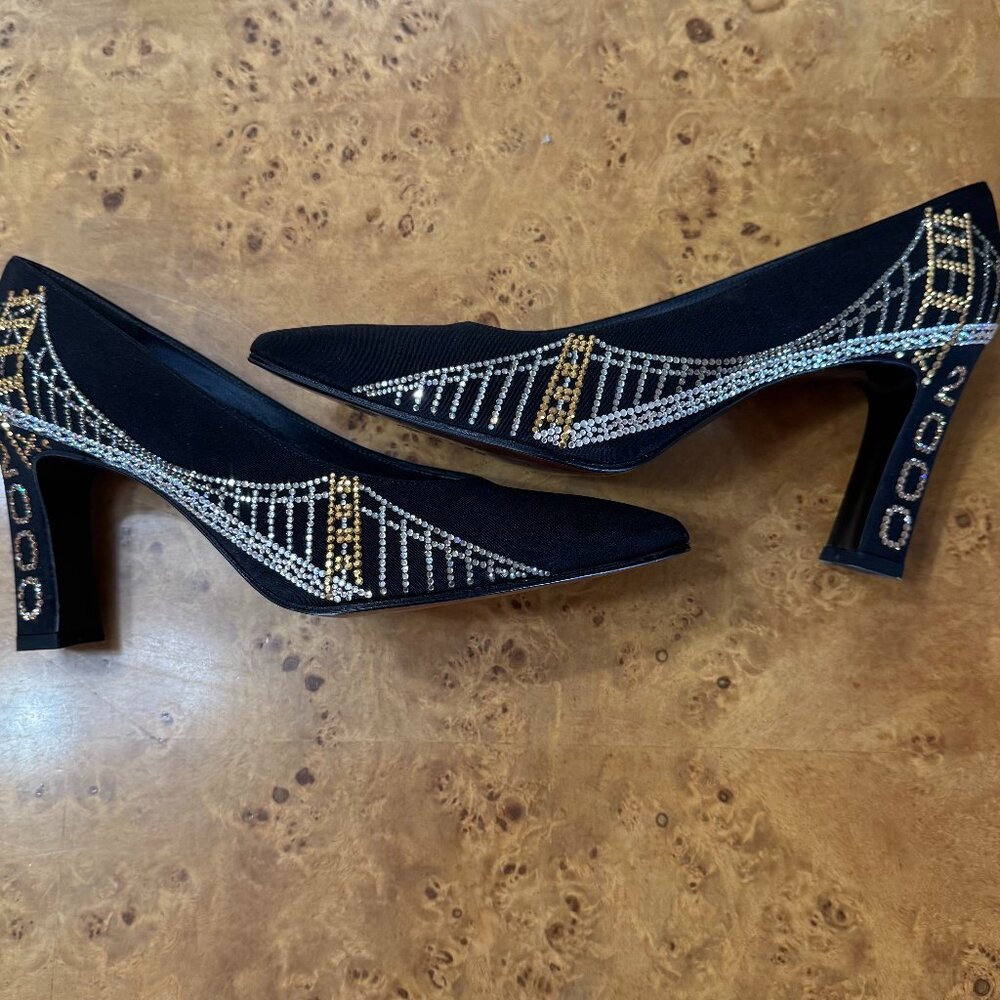 SALE NEW Stuart Weitzman Unique Black Crystal Y2K Pumps sz 8